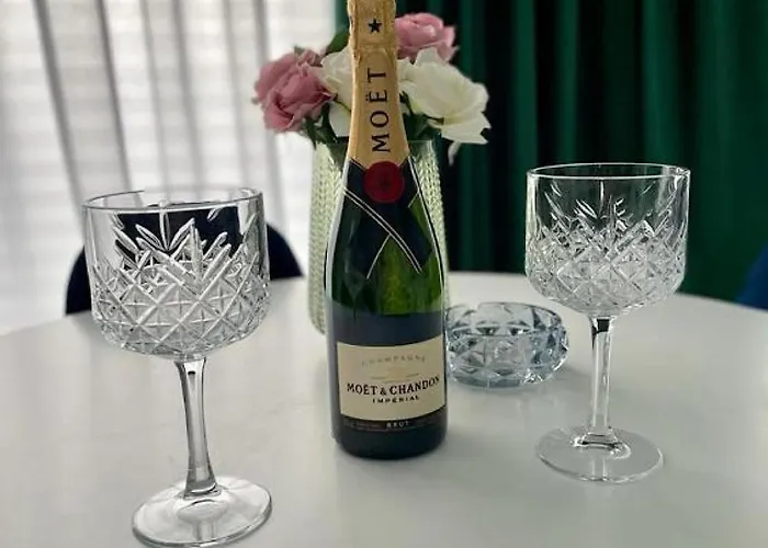 Philip By Alezzii Nord 10 Apartment Navodari