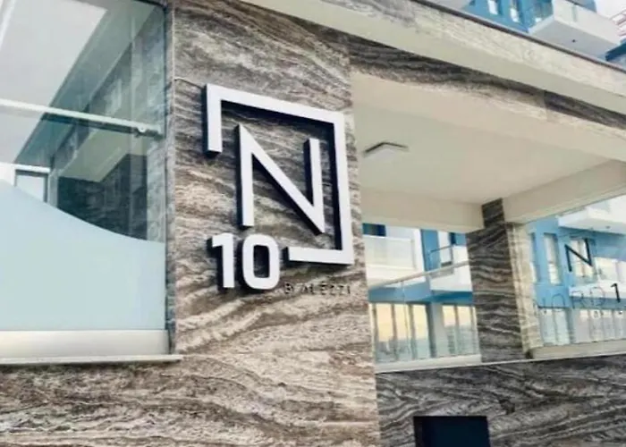 Philip By Alezzii Nord 10 Apartment Navodari